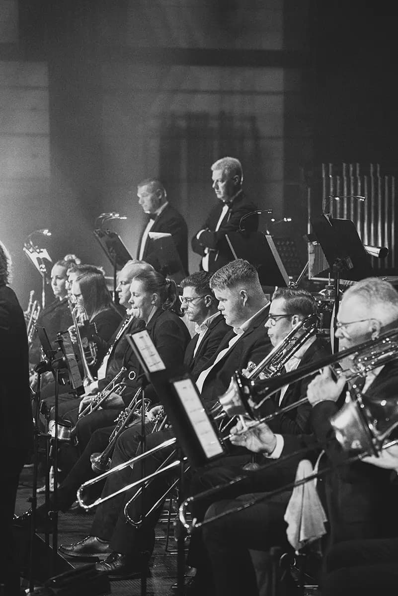 Zwart-wit evenementenfotografie van een orkestconcert in Veenendaal